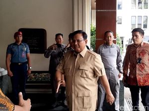 Menhan Prabowo-Panglima TNI Rapat Bahas Perairan Natuna di Kemenko Polhukam