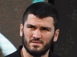 Demi Uighur, Petinju Muslim Rusia Dikabarkan Tolak Duel di China