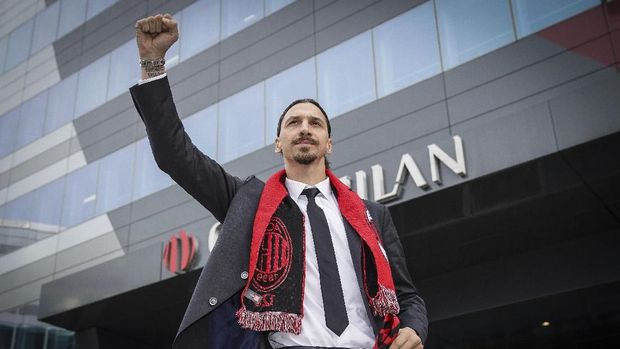 Zlatan Ibrahimovic kembali ke AC Milan.