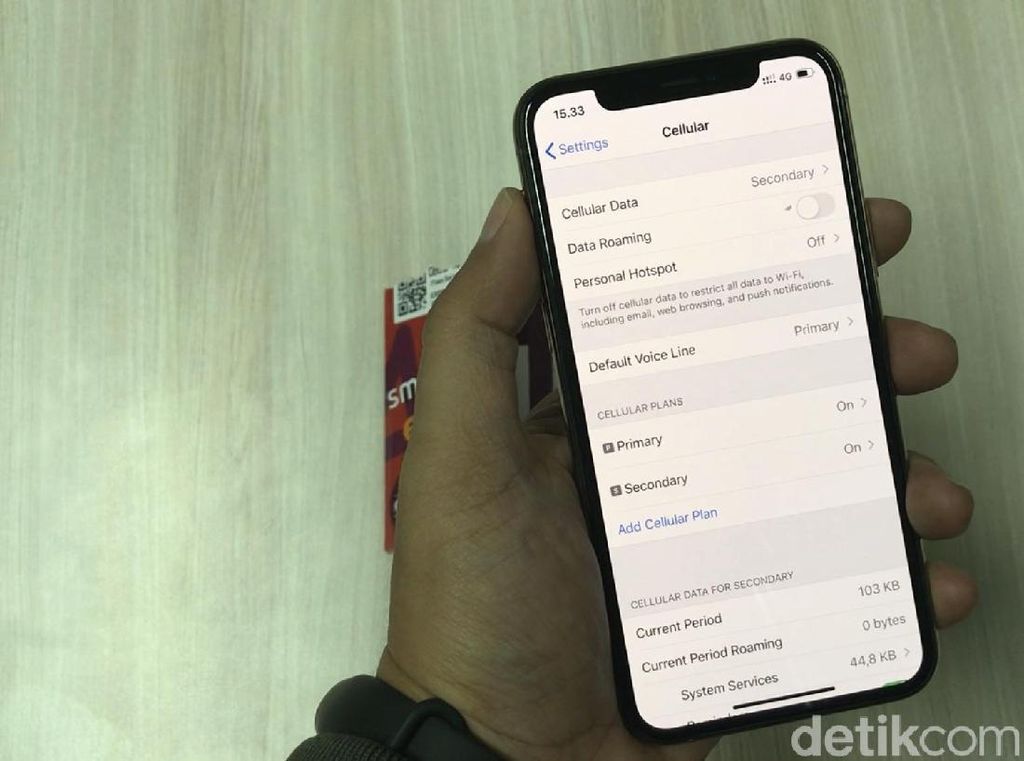 Apa Bedanya e-SIM dan Kartu SIM Biasa? Apa Bedanya e-SIM dan Kartu SIM Biasa?