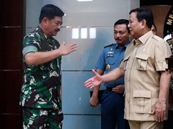 Polemik Natuna-China: TNI Siap Tempur, Prabowo Cool