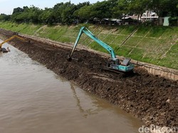 Beda Antisipasi Banjir era Anies dan Ahok, Apa Saja?