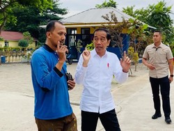 Operator Waduk Pluit Sebut Jokowi Tak Singgung Banjir Saat Sidak