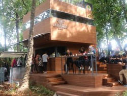 Kafe Kekinian di Tengah Hutan Jakarta