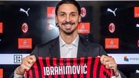 Jika beberapa tahun lalu memakai seragam bernomor 11, musim ini Ibrahimovic memilih nomor 21 (Instagram @acmilan)