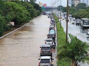 Terendam Banjir, 465 Mobil Daihatsu Rusak Terendam Banjir, 465 Mobil Daihatsu Rusak