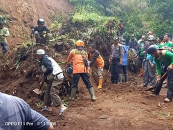 Tebing Longsor di Banjarnegara, Akses ke Dieng Dialihkan