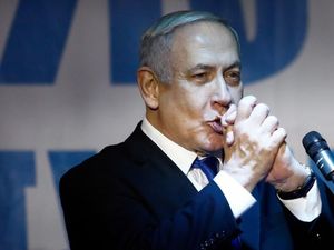Hindari Pengadilan Korupsi, Netanyahu Tuntut Kekebalan Hukum Bagi Dirinya