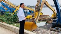 Momen Jokowi Diam-diam Sidak ke Waduk Pluit