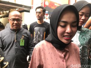 Medina Zein Sempat Posting IG Sebelum Direhab, Ini Kata Pengacara Medina Zein Sempat Posting IG Sebelum Direhab, Ini Kata Pengacara