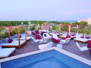 Foto: Hotel Tempat Turis Bebas Berbugil Ria Foto: Hotel Tempat Turis Bebas Berbugil Ria