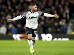 Di laga ini, Wazza bermain sebagai playmaker dan mampu tampil apik untuk mengantarkan timnya menang 2-1. AP Photo/Bradley Collyer.