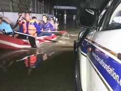 Selain Tim Medis, CT ARSA Lebih Dulu Bantu Evakuasi Korban Banjir Jabodetabek
