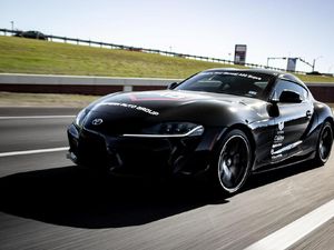 Toyota Supra Pertama Bertransmisi Manual