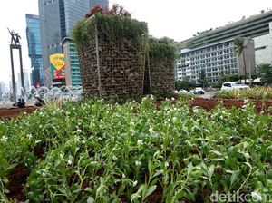 Gabion Kokoh Lagi di Bundaran HI Gabion Kokoh Lagi di Bundaran HI