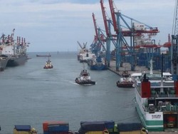 Potret Pemandangan dari Menara Museum Maritim