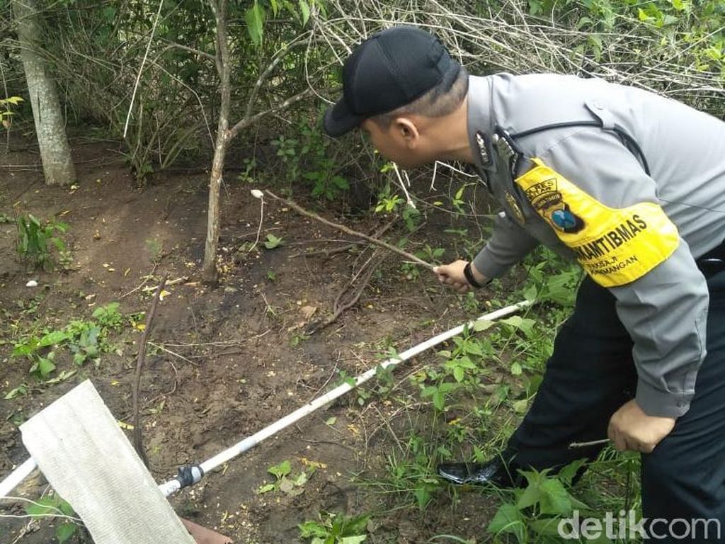 Peternak Ayam di Blitar Tewas Tersetrum Saat Perbaiki Pompa Air Peternak Ayam di Blitar Tewas Tersetrum Saat Perbaiki Pompa Air