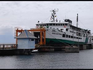 Cuaca Buruk di Perairan NTT, Pelayaran KM Windu Karsa Dwytia Ditunda Cuaca Buruk di Perairan NTT, Pelayaran KM Windu Karsa Dwytia Ditunda