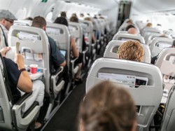 Penumpang Pesawat Dites Negatif Corona, tapi Tulari 4 Orang Lainnya