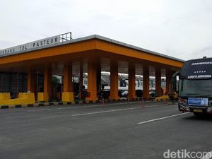 467 Personel Kawal Ganjil Genap di Gerbang Tol Area Bandung 467 Personel Kawal Ganjil Genap di Gerbang Tol Area Bandung