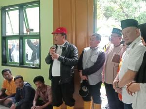 Kunjungi Korban Banjir, La Nyalla Harap Masyarakat Tak Saling Menyalahkan
