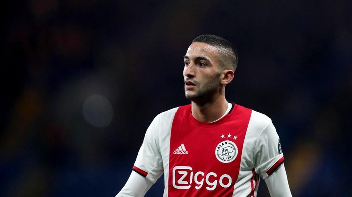 LONDON, ENGLAND - NOVEMBER 05: Hakim Ziyech of Ajax during the UEFA Champions League group H match between Chelsea FC and AFC Ajax at Stamford Bridge on November 05, 2019 in London, United Kingdom. (Photo by Catherine Ivill/Getty Images)