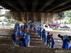 Lubang Rembesan di Tanggul Latuharhari Mulai Ditutup