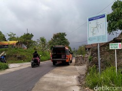 Terdengar Suara Gemuruh Saat Merapi Keluarkan Awan Panas Guguran