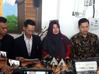 Beda Jawaban Medina & Ibunda Soal Menyusui Sampai Bipolar, Mana yang Benar?
