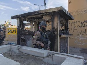 Sejumlah Roket Meledak Dekat Kedutaan Amerika Serikat di Irak Sejumlah Roket Meledak Dekat Kedutaan Amerika Serikat di Irak