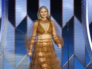 Foto: Deretan Artis Berbusana Terburuk di Golden Globes 2020 Foto: Deretan Artis Berbusana Terburuk di Golden Globes 2020