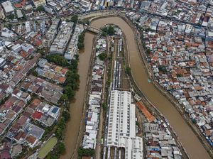 Ini Tim Bentukan Anies untuk Pengadaan Tanah Sodetan Ciliwung