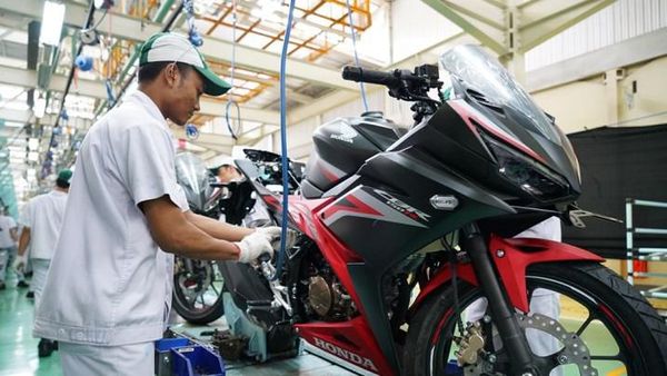 Honda CBR150R Ganti Baju