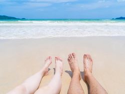 Liburan Long Weekend ke Pantai, Perhatikan Hal Ini!