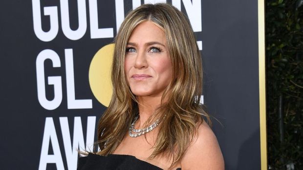 BEVERLY HILLS, CALIFORNIA - JANUARY 05: Jennifer Aniston attends the 77th Annual Golden Globe Awards at The Beverly Hilton Hotel on January 05, 2020 in Beverly Hills, California. (Photo by Jon Kopaloff/Getty Images)