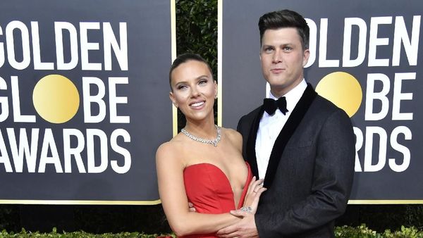 Scarlett Johansson dan Tunangan Ciuman di Golden Globe 2020