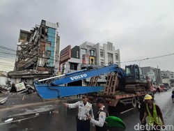 Fakta-fakta Gedung Ambruk di Slipi