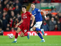 Kebuntuan akhirnya pecah pada menit ke-71. Gol kemenangan Liverpool dalam laga itu dicetak oleh Curtis Jones. Getty Images/Clive Brunskill.