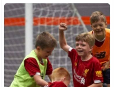 Meme Lucu Bocah Liverpool Kandaskan Everton