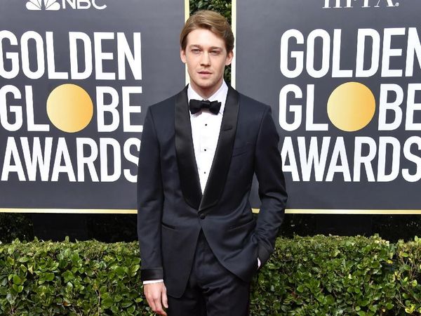 7 Potret Joe Alwyn, Aktor yang Dikabarkan Jadi Tunangan Taylor Swift