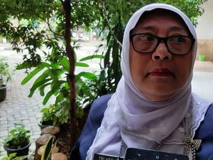 Sempat Kebanjiran, Siswa SDN Pasar Baru 01 Kembali Belajar di Kelas