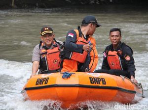 Antisipasi Banjir, Sungai Bondoyudo Dicek Debit dan Ketinggian Airnya