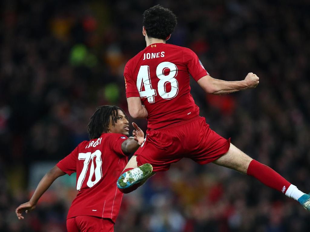 Curtis Jones yang Memukau Steven Gerrard Curtis Jones yang Memukau Steven Gerrard