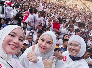 Ria Irawan Meninggal, Chacha Frederica Terpukul Ria Irawan Meninggal, Chacha Frederica Terpukul