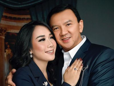 Potret Momen Kemesraan Ahok Puput Sebelum Punya Anak Bersama