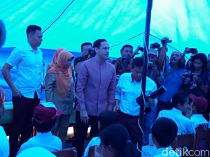 Video Nadiem Tinjau SDN Cirimekar 02 Cibinong: Segera Rehabilitasi!