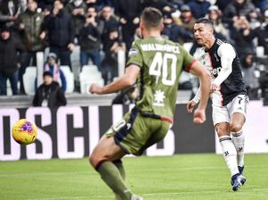 Video Cristiano Ronaldo Hat-trick Saat Juventus Gilas Cagliari
