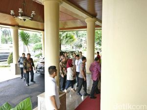 Pimpinan KPK Datangi Mabes Polri, Bahas Apa? Pimpinan KPK Datangi Mabes Polri, Bahas Apa?