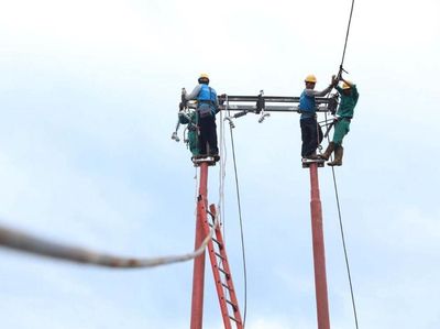 Melihat Upaya PLN Pulihkan Listrik di Kawasan Lebak Banten