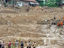 BNPB: Pengungsi Banjir-Longsor di Kabupaten Bogor Bertambah Jadi 21.742 Orang